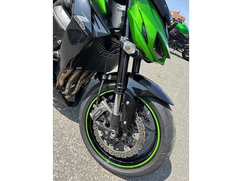 1000 Supernaked Petrol Manual (142 ps)