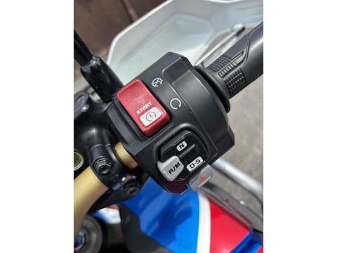 1000 Adventure Petrol Automatic Euro 4 (95 ps)