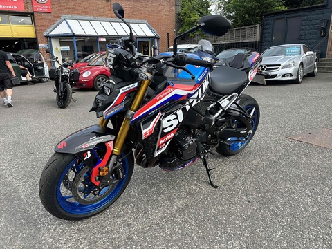 1000 Naked Petrol Manual Euro 5 (152 ps)