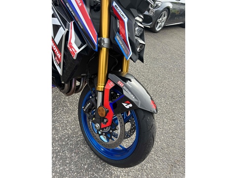 1000 Naked Petrol Manual Euro 5 (152 ps)