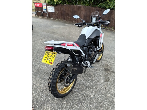 700 Rally Adventure Petrol Manual Euro 5 (73 ps)