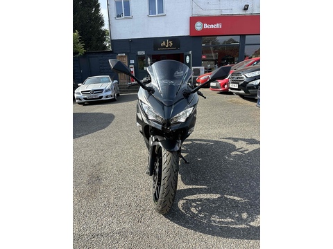 400 Super Sports Petrol Manual Euro 5 (45 ps)