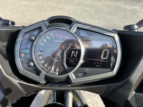 400 Super Sports Petrol Manual Euro 5 (45 ps)