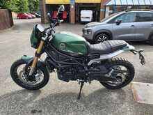 Benelli Leoncino 800 Trail  