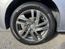 Peugeot 208 PureTech Active Premium 