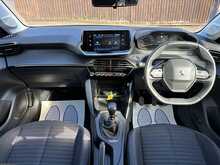 Peugeot 208 PureTech Active Premium 