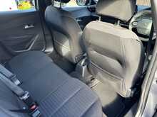 Peugeot 208 PureTech Active Premium 
