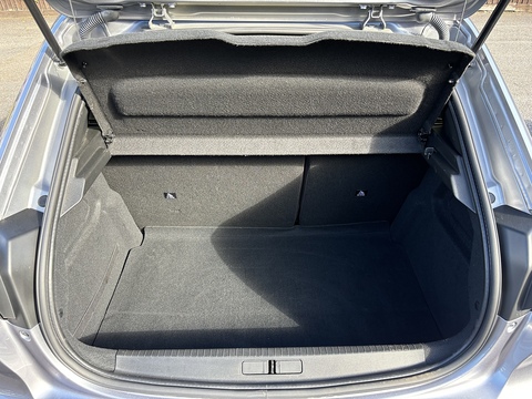 1.2 PureTech Active Premium Hatchback 5dr Petrol Manual Euro 6 (s/s) (100 ps)