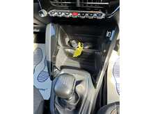 Peugeot 208 PureTech Active Premium 