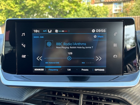 1.2 PureTech Active Premium Hatchback 5dr Petrol Manual Euro 6 (s/s) (100 ps)