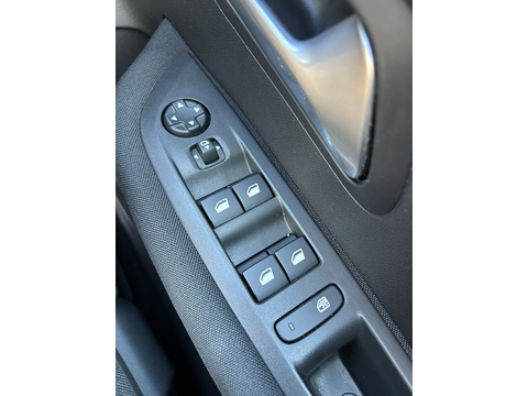 1.2 PureTech Active Premium Hatchback 5dr Petrol Manual Euro 6 (s/s) (100 ps)