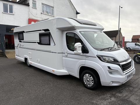 BlueHDi 335 Chassis Cab 2.0 Manual Diesel