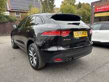 Jaguar F-PACE D180 Chequered Flag