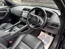 Jaguar F-PACE D180 Chequered Flag