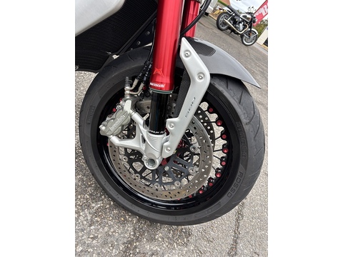 800 Dragster RR Naked Petrol Manual (140 ps)