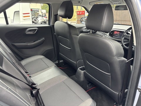 1.5 VTi-TECH Exclusive Nav Hatchback 5dr Petrol Manual Euro 6 (s/s) (106 ps)