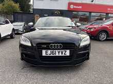 Audi TTS TFSI Black Edition 