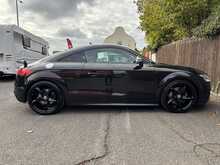 Audi TTS TFSI Black Edition 