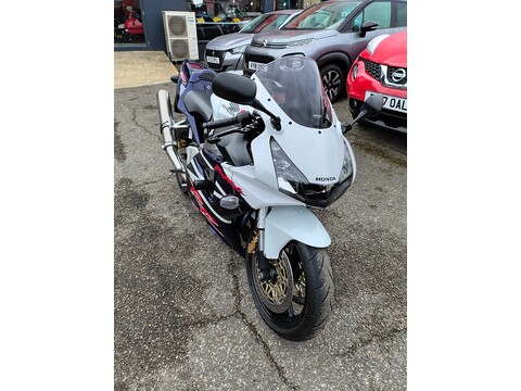 CBR900RR Fireblade   0.0  Petrol