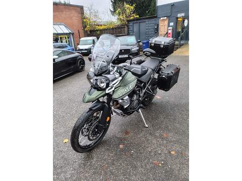 800 XCx Adventure Petrol Manual Euro 4 (95 ps)