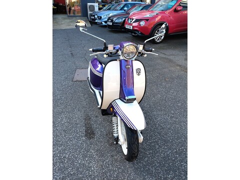 300 LC Scooter Petrol CVT Euro 5 (26 ps)