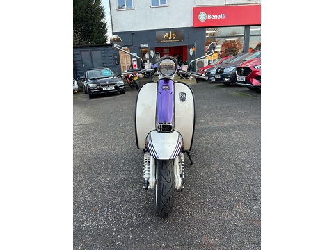 300 LC Scooter Petrol CVT Euro 5 (26 ps)
