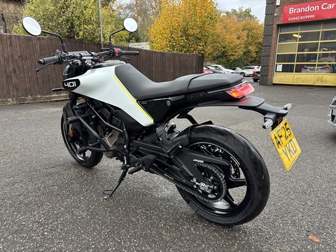 401 Naked Petrol Manual X-Ring Euro 5 (45 ps)