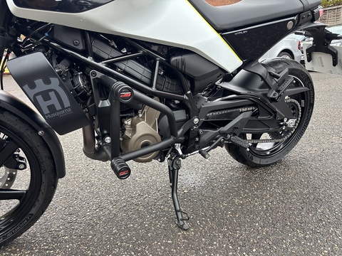 401 Naked Petrol Manual X-Ring Euro 5 (45 ps)