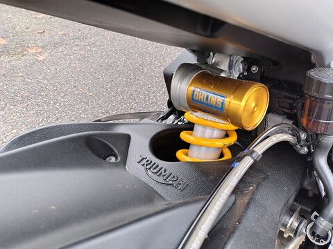 765 RS Naked Petrol Manual X-ring Euro 4 (122 ps)