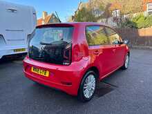 Volkswagen up! Move up! 