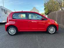 Volkswagen up! Move up! 