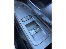 Volkswagen up! Move up! 