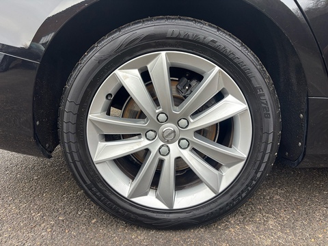 2.0 D3 Momentum Pro Estate 5dr Diesel Manual Euro 6 (s/s) (150 ps)