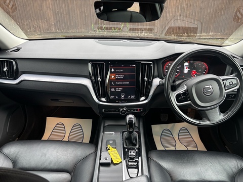 2.0 D3 Momentum Pro Estate 5dr Diesel Manual Euro 6 (s/s) (150 ps)