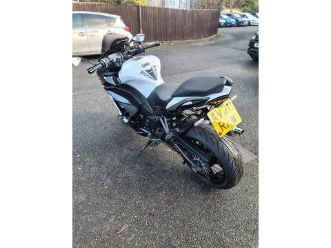 1000 Sports Tourer Petrol Manual Euro 4 (142 ps)