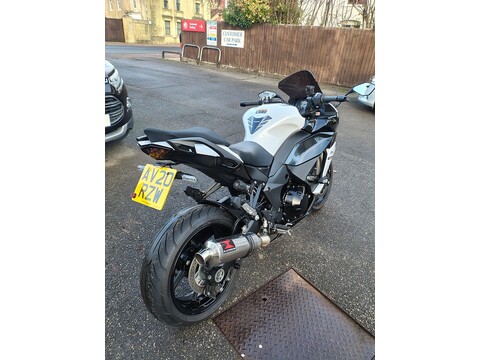 1000 Sports Tourer Petrol Manual Euro 4 (142 ps)