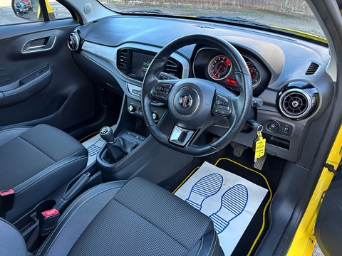 1.5 VTi-TECH Exclusive Nav Hatchback 5dr Petrol Manual Euro 6 (s/s) (106 ps)