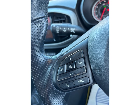 1.5 VTi-TECH Exclusive Nav Hatchback 5dr Petrol Manual Euro 6 (s/s) (106 ps)