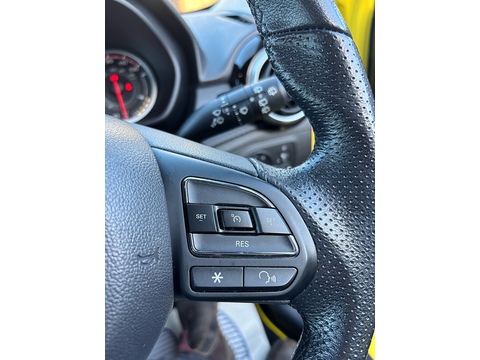 1.5 VTi-TECH Exclusive Nav Hatchback 5dr Petrol Manual Euro 6 (s/s) (106 ps)