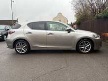 Lexus CT 200h Advance Plus 
