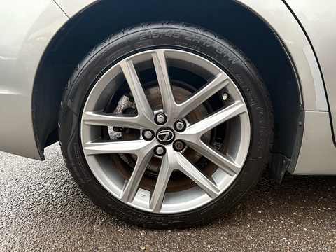 200h Advance Plus Hatchback 1.8 Automatic Petrol Hybrid