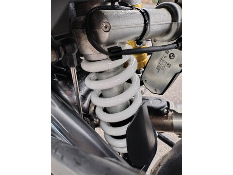 1200 Adventure Petrol Manual (125 ps)