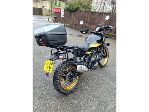 452 Adventure Petrol Manual Euro 5 (40 ps)