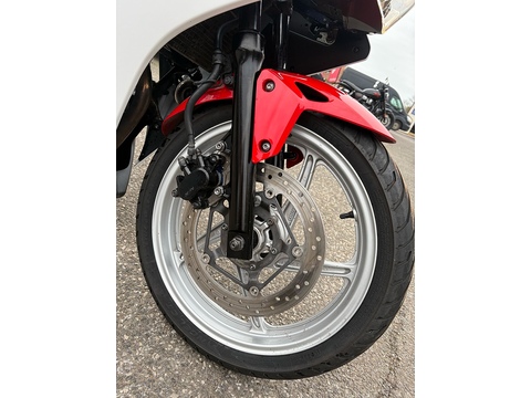 Super Sports Petrol Manual (25 ps)