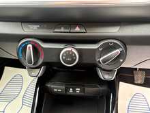 Kia Stonic T-GDi Maxx