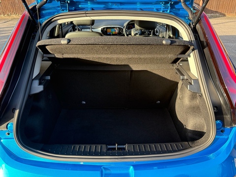 1.5 VTi-TECH Exclusive Nav Hatchback 5dr Petrol Manual Euro 6 (s/s) (106 ps)