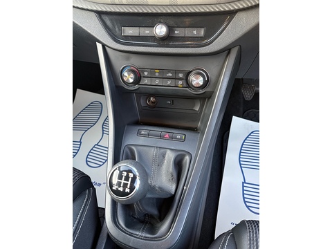 1.5 VTi-TECH Exclusive Nav Hatchback 5dr Petrol Manual Euro 6 (s/s) (106 ps)