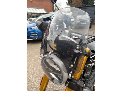 Roadster/Retro 0.0 Manual Petrol