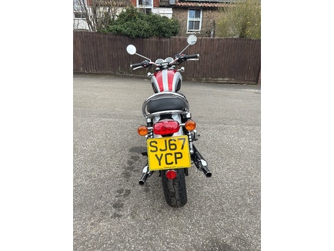 Roadster/Retro 0.0 Manual Petrol