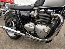 Triumph Bonneville T120  